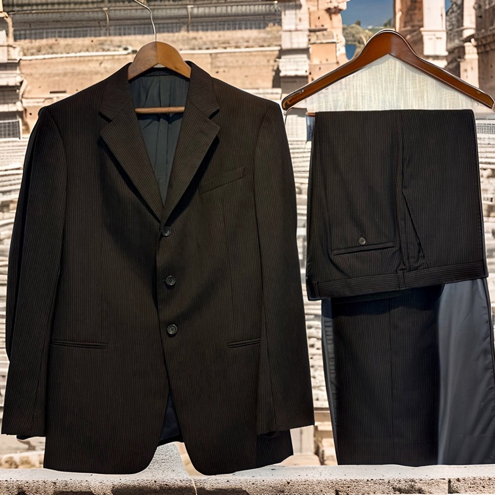 Armani Collezioni - wool pin-stripe two-piece suit - excellent condition